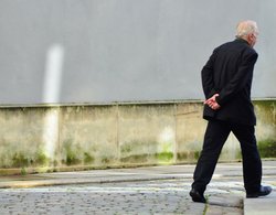 Außenansicht – Männer in Dresden
