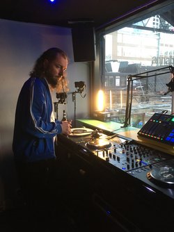 WELCOME LOUNGE - WELCOME LOUNGE