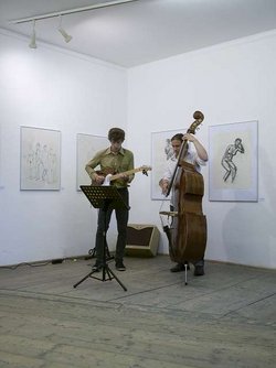 Werkstattausstellung 2011, mit Musik von "Mittwoch um 8"