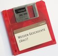 Human rights for everyone! Wessen Geschichte zählt?