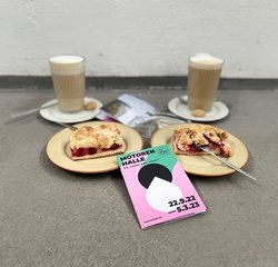 Ausstellungsführung mit Kaffee, Kunst und Kuchen