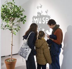 AUSSTELLUNGSFÜHRUNG FÜR KINDER Irgendwas mit Hoffnung