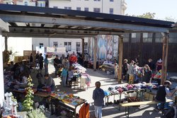 Kiez-Frühstück & Nachbarschaftsflohmarkt - Kiez-Frühstück & Nachbarschaftsflohmarkt
